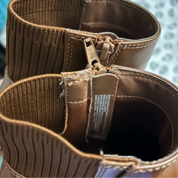 Universal Thread | Brown Pleather Ankle Boots - Picture 5 of 5